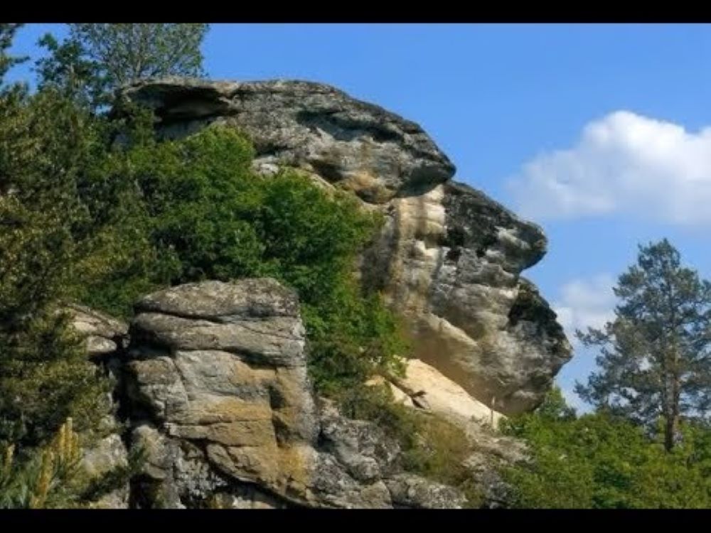 Large rock formation of a face 
